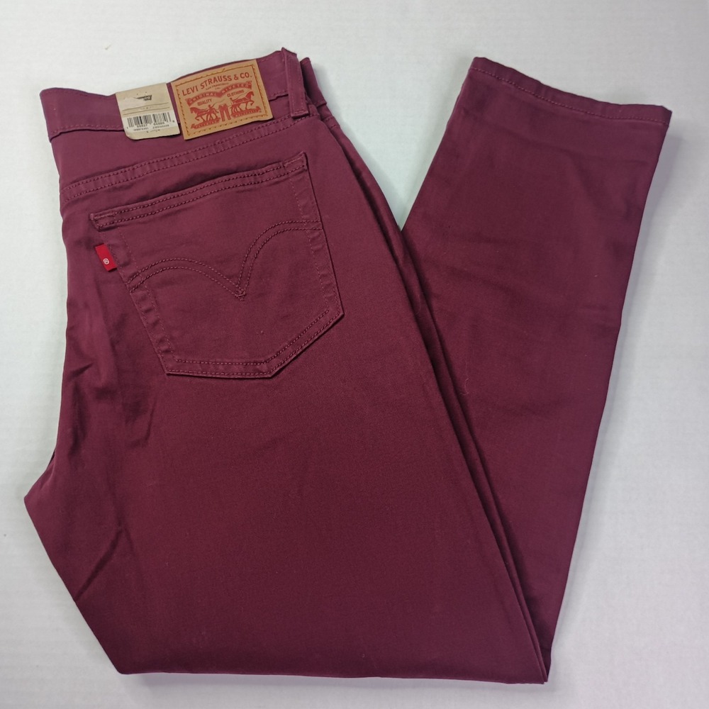 Levi's Mid Rise Boyfriend Jeans Women's Size 30x27 Maroon Relaxed Tapered Leg